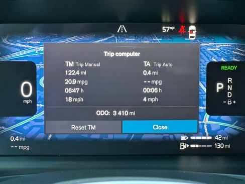 Certified 2025 Volvo S90 T8 Ultra AWD/4WD image 32