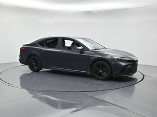 Used 2025 Toyota Camry SE w/ Multimedia Upgrade Package FWD video 3