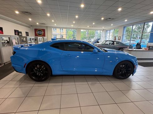 Used 2023 Chevrolet Camaro SS RWD image 6