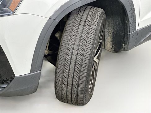 Used 2022 Volkswagen Taos SE w/ IQ.Drive SE Package image 25