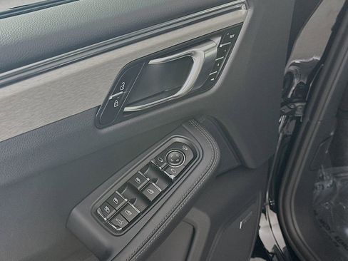 New 2026 Porsche Macan Turbo AWD/4WD image 19
