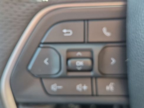 Used 2025 Toyota Tacoma TRD Off-Road w/ TRD Off Road Upgrade Package AWD/4WD image 18