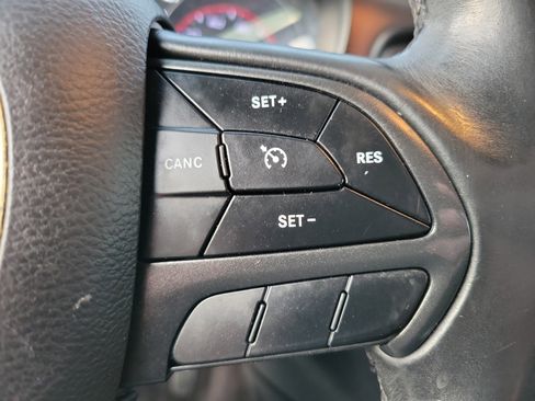 Used 2018 Dodge Charger SXT w/ Blacktop Package image 16