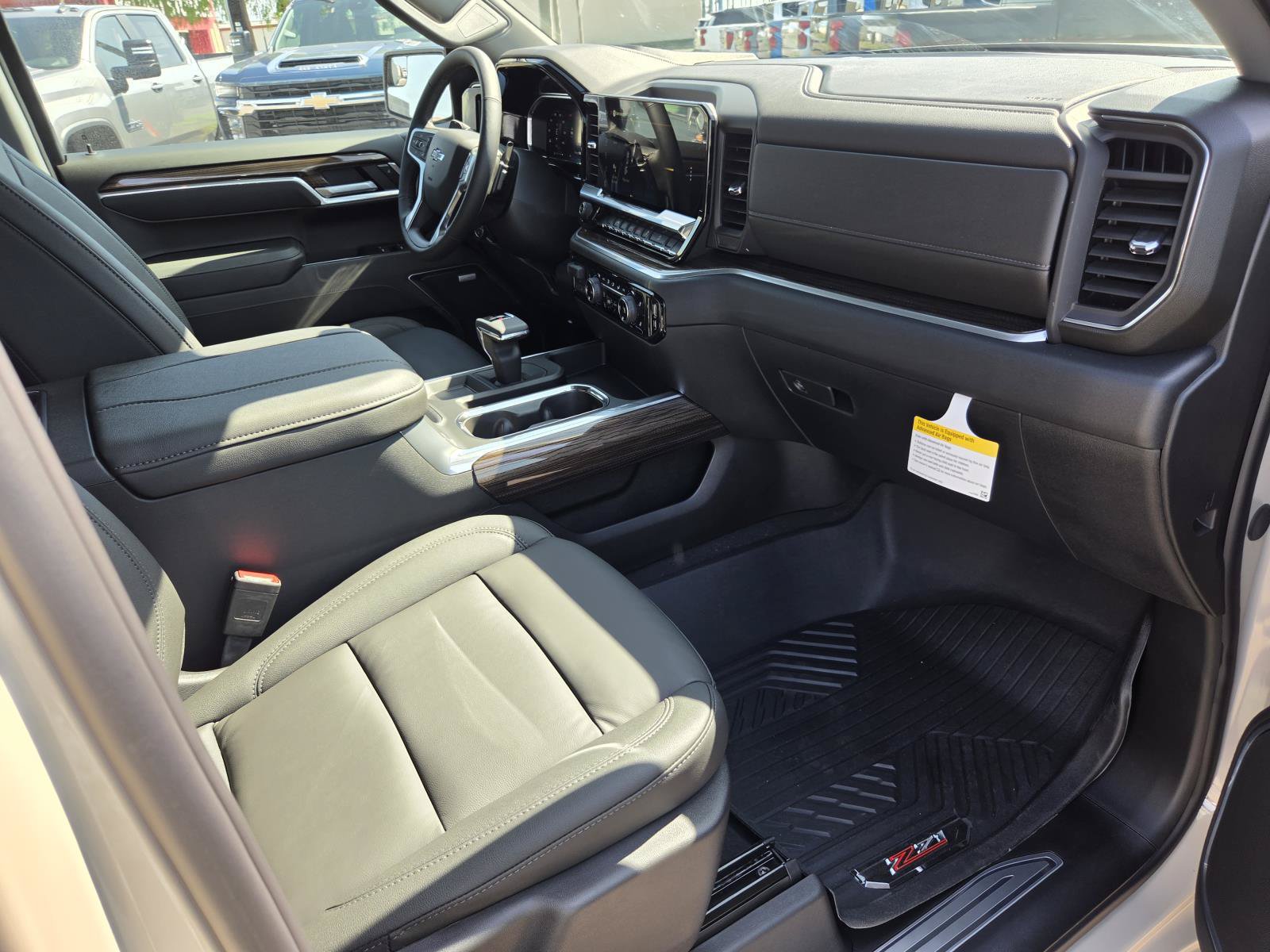 New 2026 Chevrolet Silverado 1500 RST w/ Z71 Off-Road Package AWD/4WD image 9