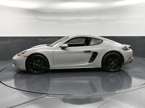 Used 2024 Porsche 718 Cayman image 2