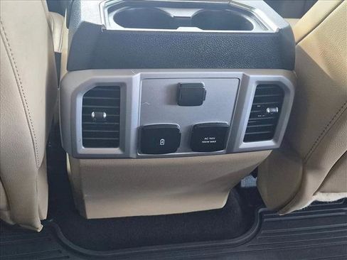 Used 2020 Ford F350 Lariat w/ Lariat Value Package AWD/4WD image 17
