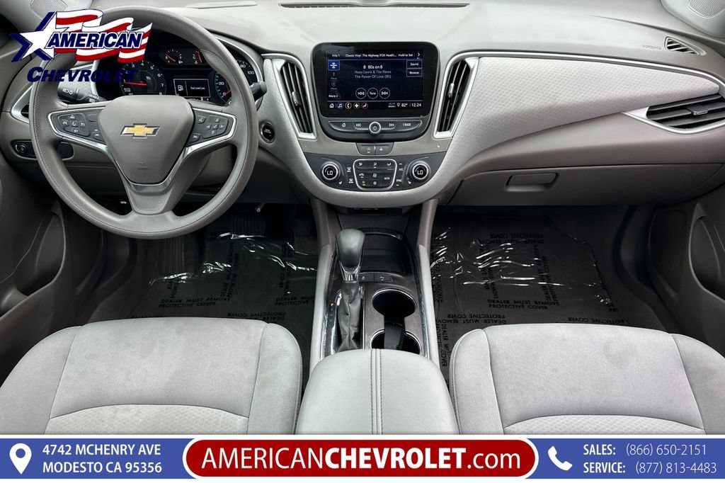 Used 2025 Chevrolet Malibu LT FWD image 17