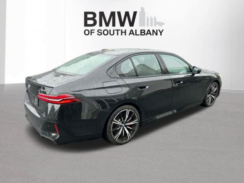 Used 2024 BMW 540i xDrive w/ Premium Package AWD/4WD image 5