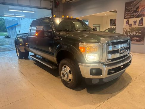 Used 2011 Ford F350 Lariat w/ Lariat Interior Pkg AWD/4WD image 4