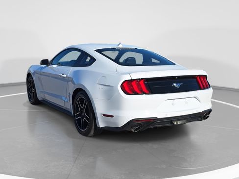 Used 2022 Ford Mustang Premium image 7