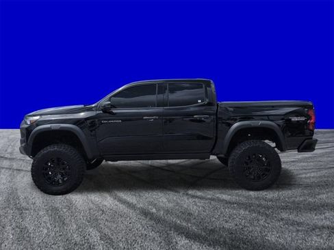 Used 2024 Chevrolet Colorado Trail Boss AWD/4WD image 7