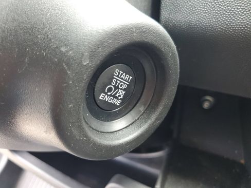 Used 2026 RAM ProMaster 2500 w/ Convenience Group FWD image 17