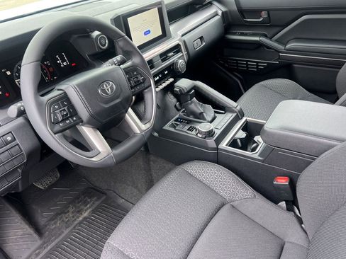 New 2026 Toyota 4Runner SR5 AWD/4WD image 9