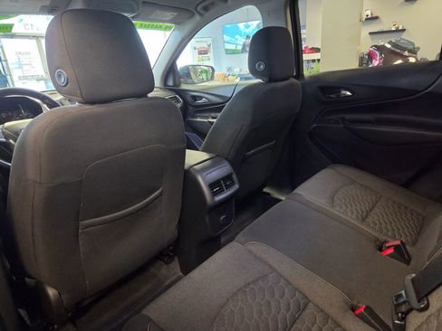 Used 2018 Chevrolet Equinox LT image 41