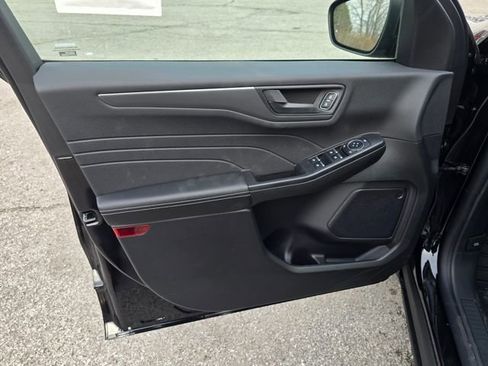 New 2026 Ford Escape Active w/ Tech Pack #1 image 9