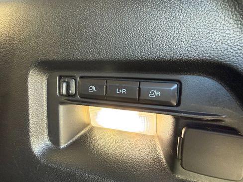 Used 2022 Ford Explorer Limited w/ Limited Technology Package image 10