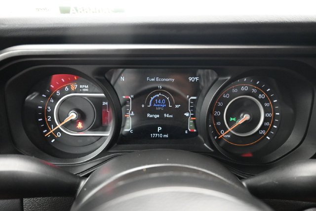 Used 2025 Jeep Gladiator Rubicon w/ Convenience Group AWD/4WD image 5