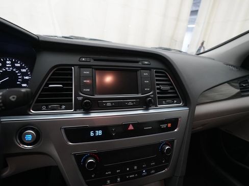 Used 2015 Hyundai Sonata Limited image 6