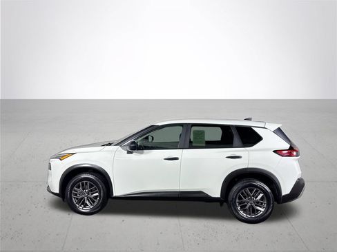 Used 2023 Nissan Rogue S AWD/4WD image 9