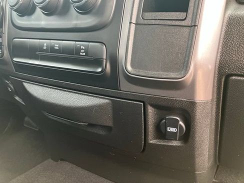 Used 2024 RAM 1500 Warlock AWD/4WD image 40