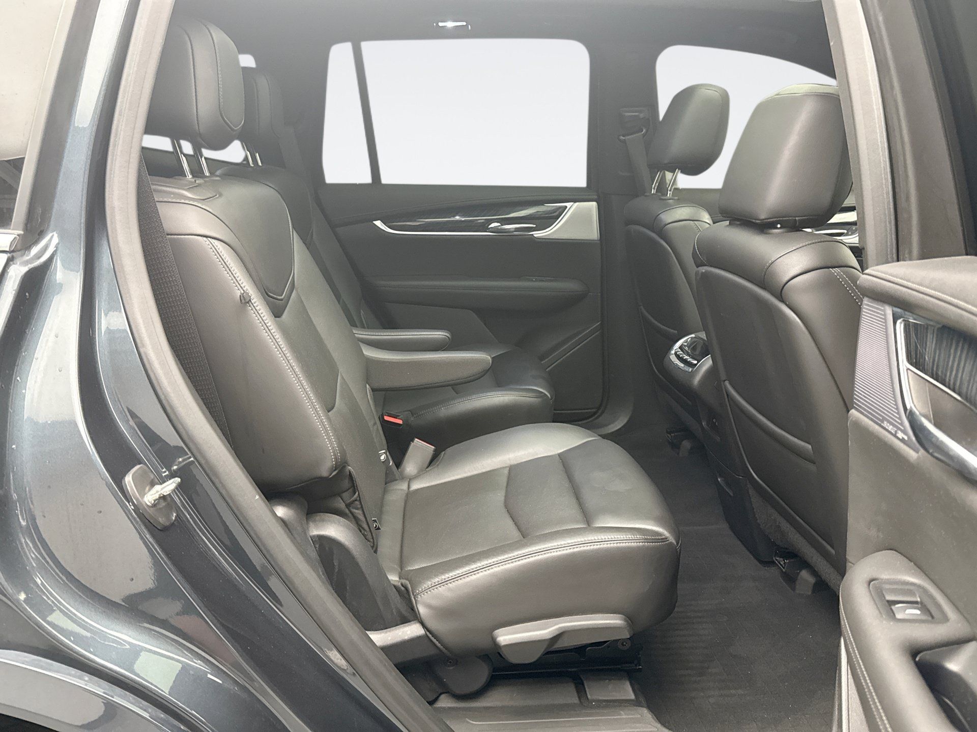 Used 2020 Cadillac XT6 Premium Luxury AWD/4WD image 21