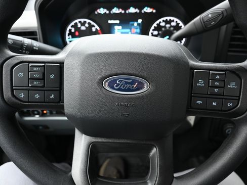 Used 2026 Ford F250 XL w/ XL Chrome Package image 8