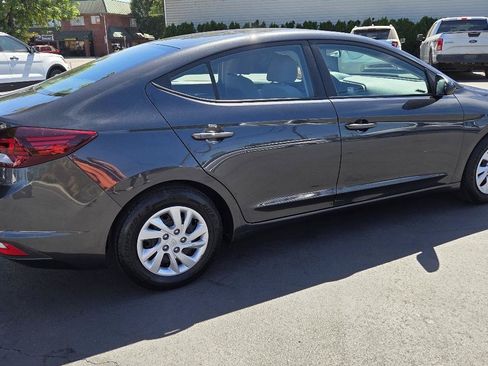 Used 2020 Hyundai Elantra SE FWD image 7