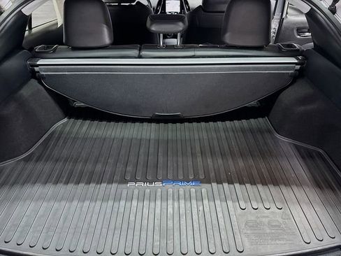 Used 2020 Toyota Prius Prime Limited image 25