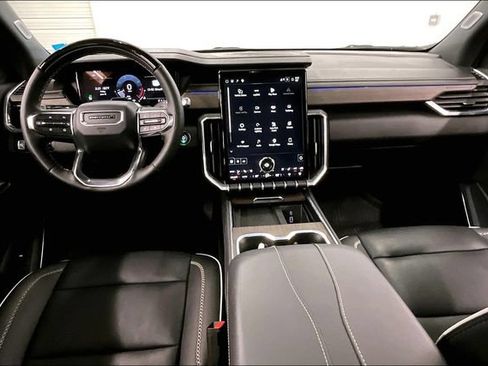 Used 2025 GMC Acadia Denali w/ Super Cruise Package AWD/4WD image 18