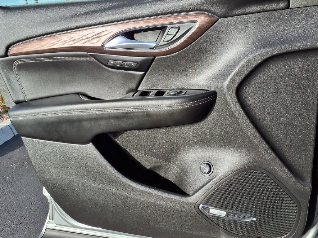 Used 2023 Buick Envision Avenir AWD/4WD image 26