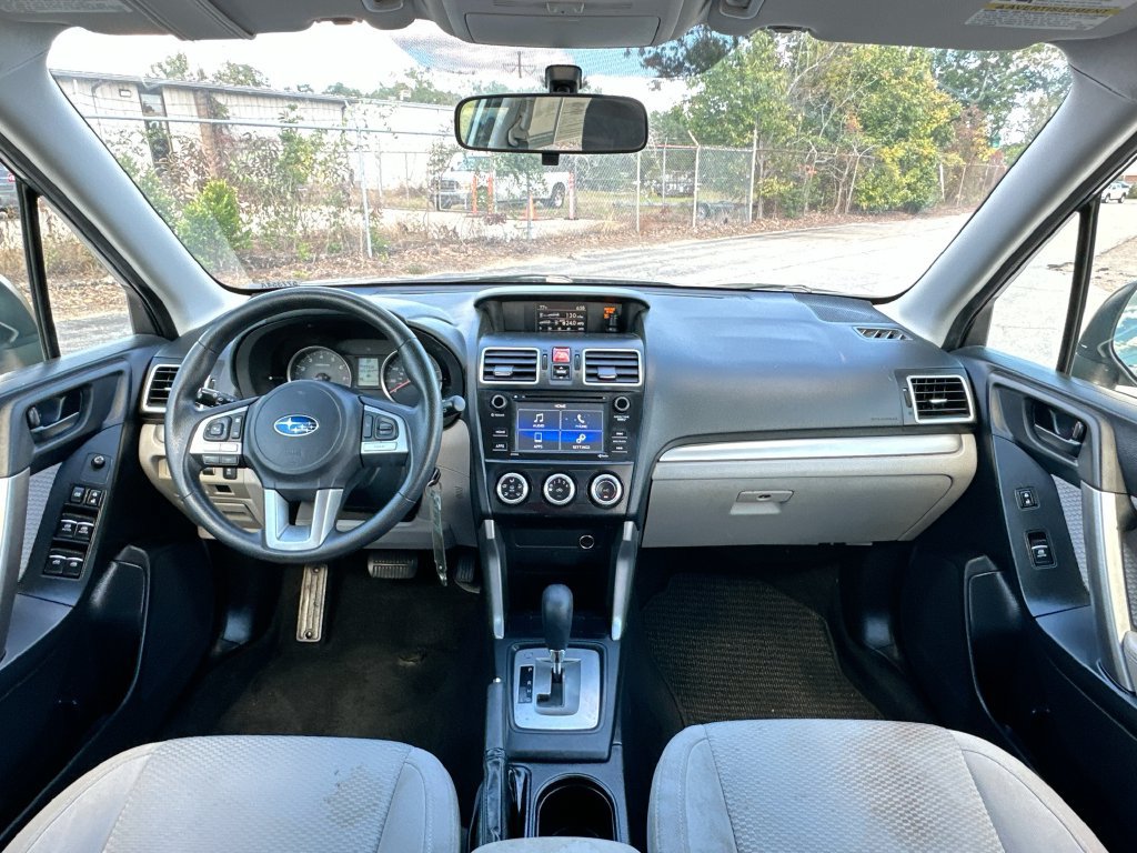 Used 2018 Subaru Forester 2.5i w/ Alloy Wheel Package AWD/4WD image 3