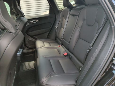 Used 2026 Volvo XC60 B5 Ultra w/ Protection Package Premier AWD/4WD image 32