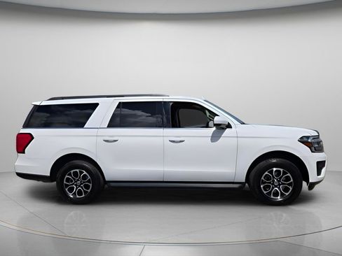 Used 2024 Ford Expedition Max XLT AWD/4WD image 4