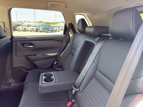 New 2026 Nissan Rogue SV w/ Rock Creek Premium Package AWD/4WD image 33