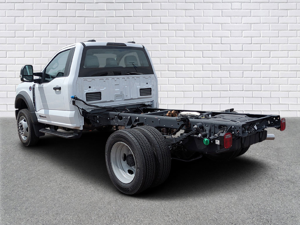 New 2026 Ford F450 XL w/ XL Chrome Package RWD image 3