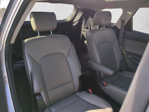 Used 2017 Hyundai Santa Fe Limited image 20