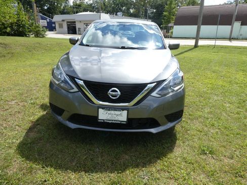 Used 2019 Nissan Sentra S FWD image 2