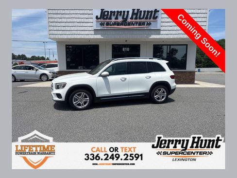 Used 2023 Mercedes-Benz GLB 250 4MATIC w/ Premium Package image 1
