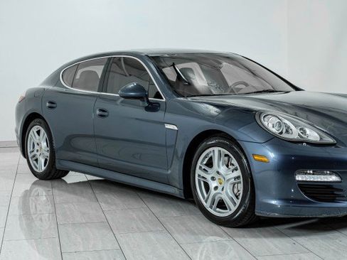 Used 2011 Porsche Panamera S image 49