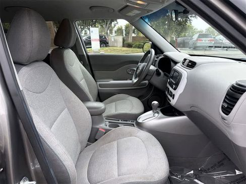 Used 2017 Kia Soul EV-e image 34