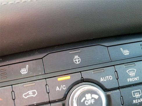 Used 2024 Dodge Durango SXT image 34