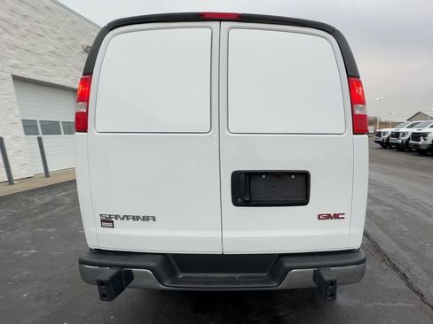 Used 2024 GMC Savana 2500 w/ Driver Convenience Package image 7