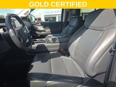 Used 2025 Ford Expedition Active RWD image 9