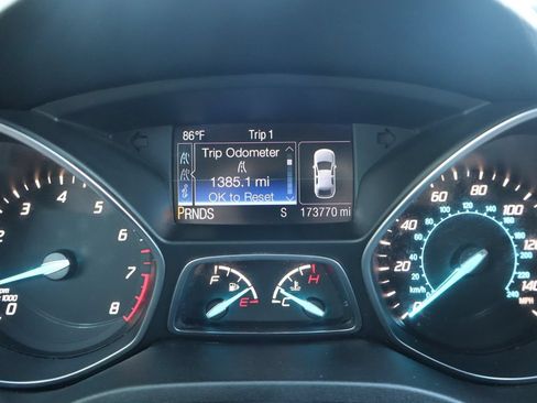 Used 2016 Ford Escape SE FWD image 33