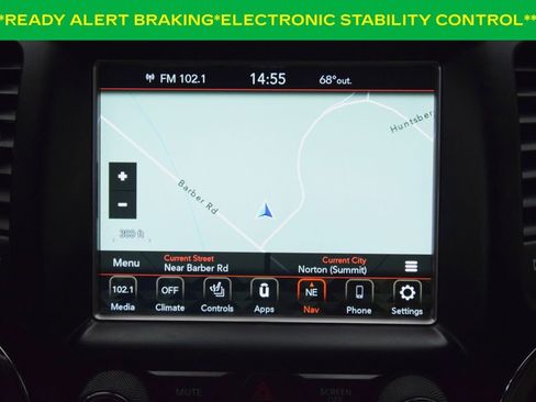 Used 2018 Jeep Grand Cherokee Laredo AWD/4WD image 12