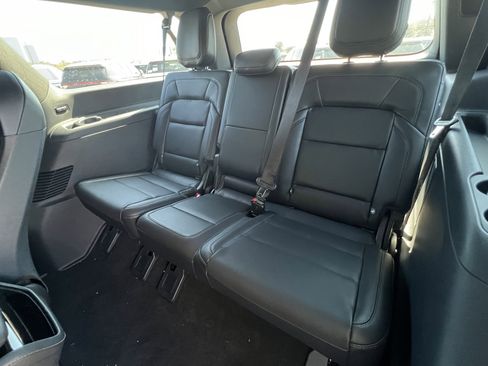 New 2025 Lincoln Navigator L Reserve w/ Jet Appearance Package image 31