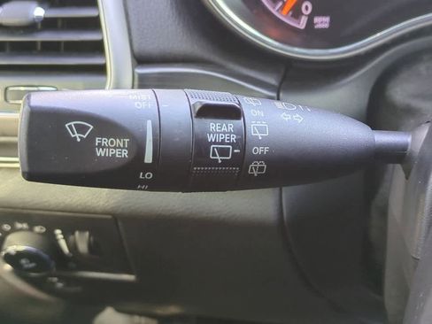 Used 2020 Jeep Grand Cherokee Limited image 28