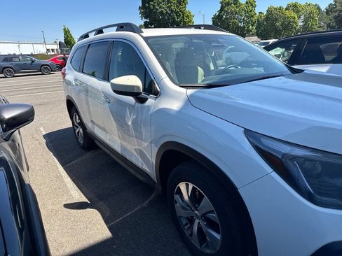Used 2025 Subaru Ascent Premium AWD/4WD image 8
