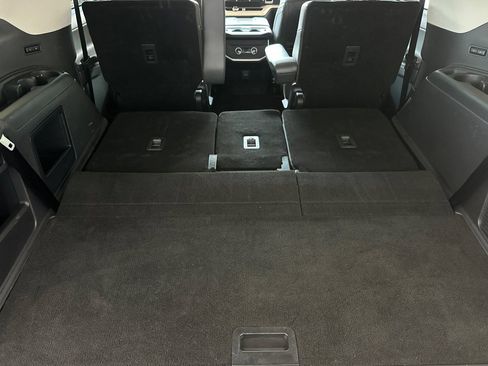 Certified 2025 Ford Expedition Active AWD/4WD image 15