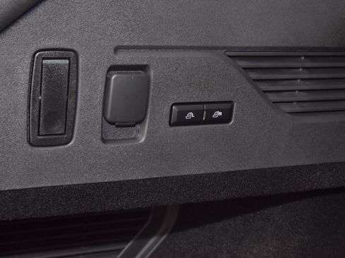 New 2026 Lincoln Nautilus Reserve AWD/4WD image 45